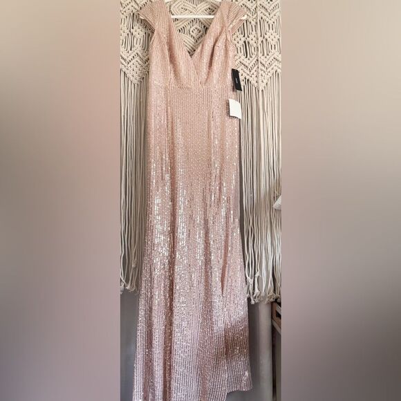 Lulus Catching Compliments Rose Gold Sequin Maxi Dress Size M NWT - Picture 1 of 8